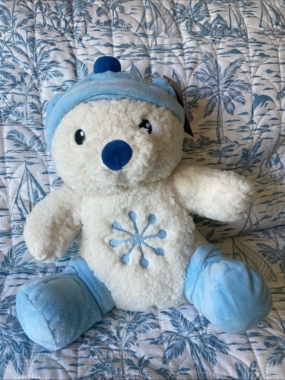 White teddy bear